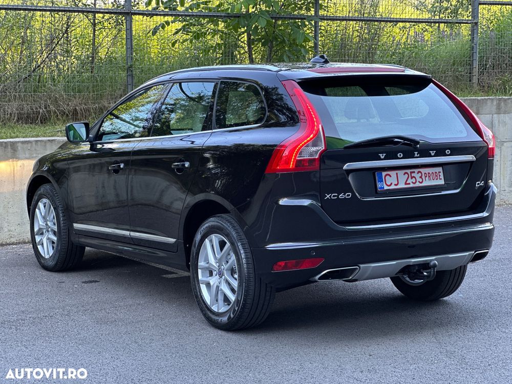 Volvo XC 60 D4 Geartronic Momentum - 12