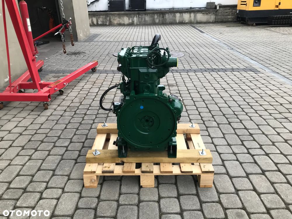 SILNIK LISTER PETTER LPWS3A452 LPWS 9675netto