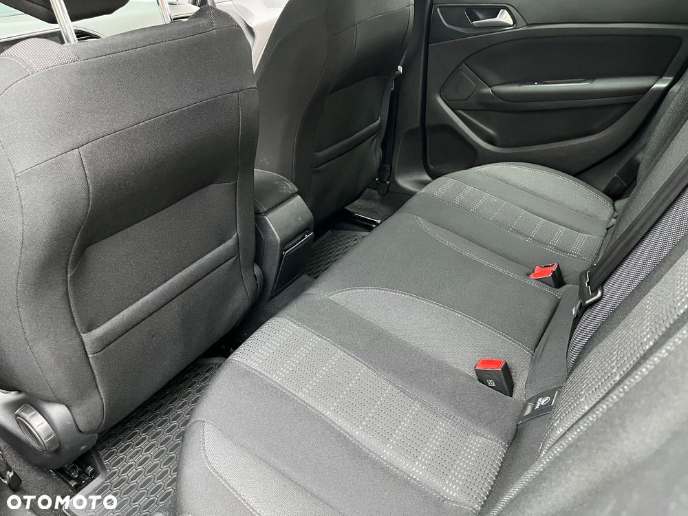 Peugeot 308 1.6 e-HDi Allure S&S - 12