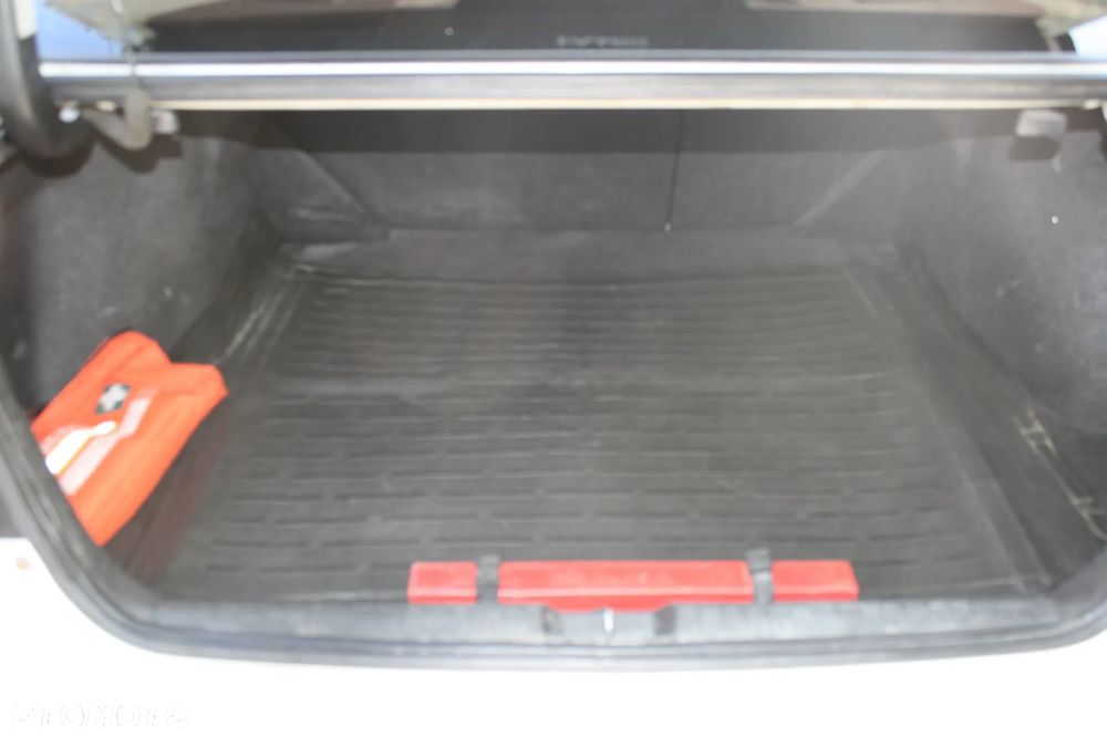 Honda Civic 1.8 Executive - 26