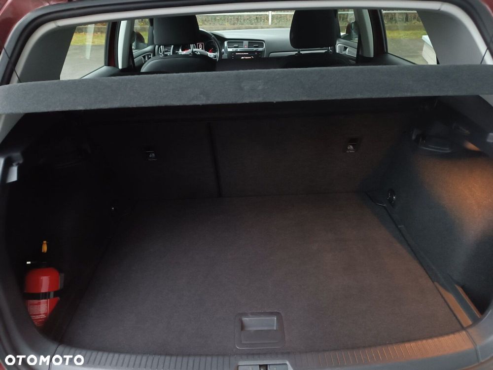 Volkswagen Golf 1.5 TSI BMT Trendline - 34