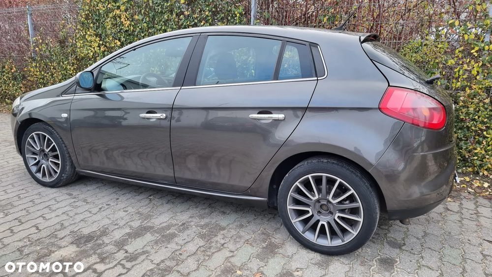 Fiat Bravo 1.9 Multijet Active - 24