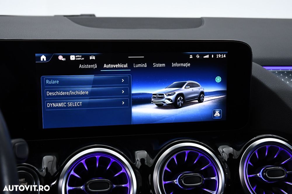 Mercedes-Benz GLA - 27