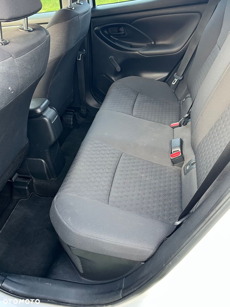 Toyota Yaris 1.5 Premium CVT - 15