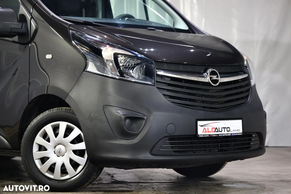 Opel Vivaro - 18
