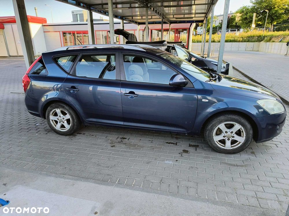 Kia Ceed - 6