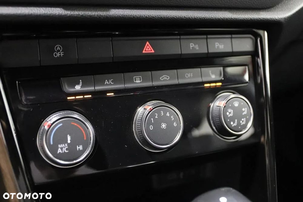 Volkswagen T-Roc 1.5 TSI R-Line DSG - 33