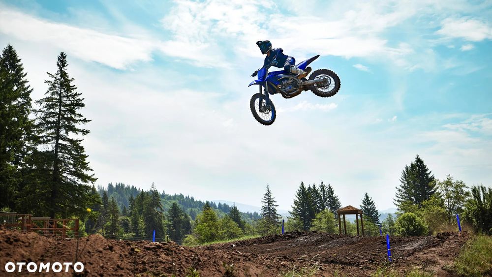 Yamaha YZ - 9