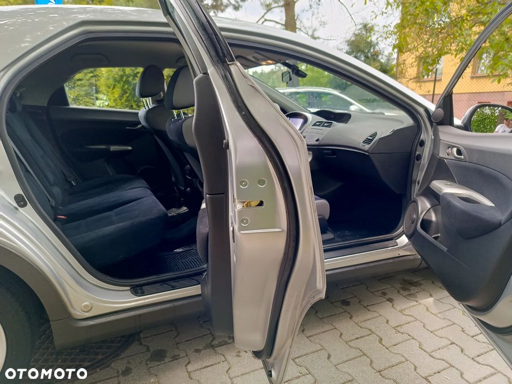 Honda Civic 1.8 Comfort - 11