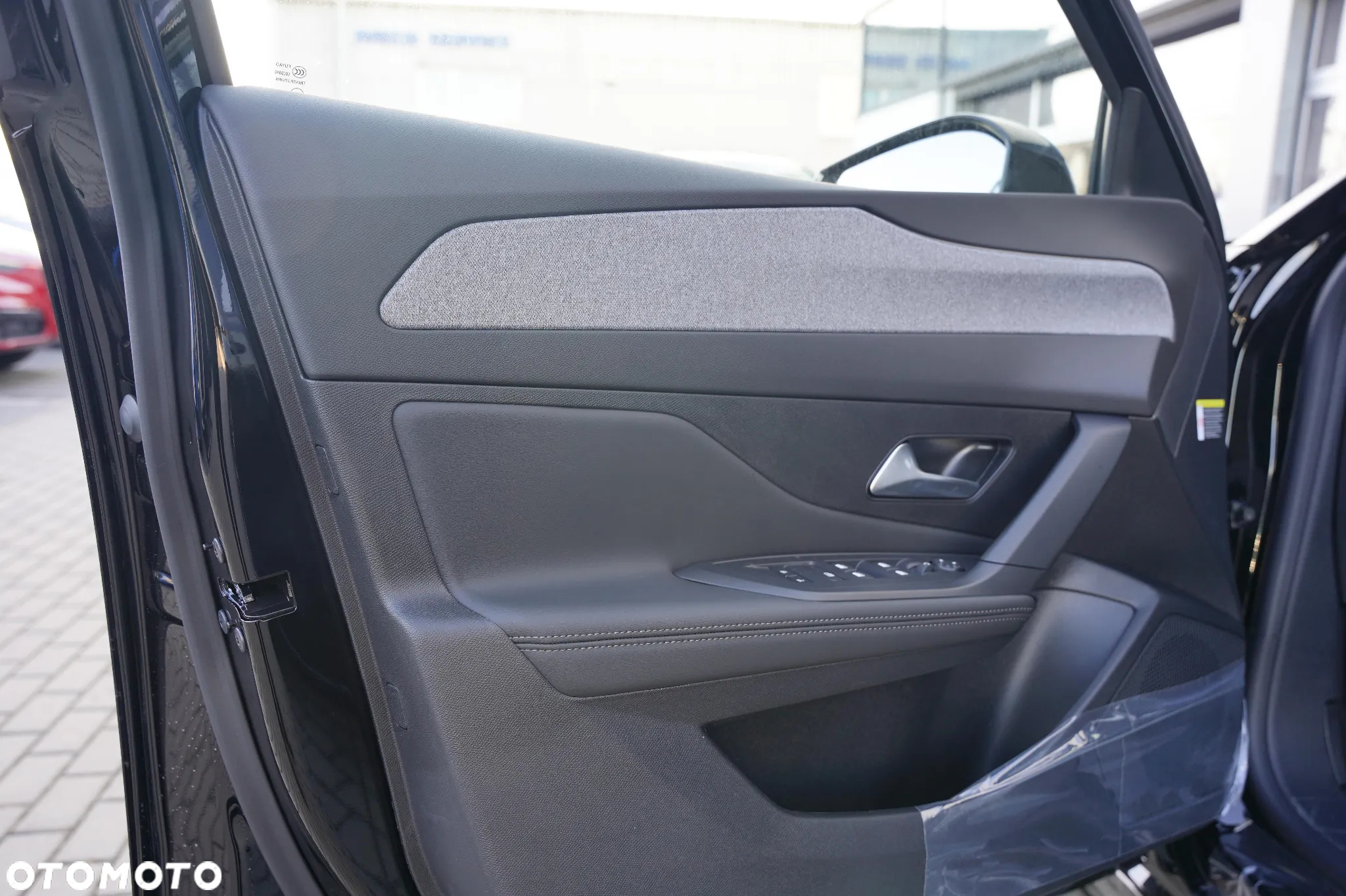Peugeot 308 1.5 BlueHDi Allure S&S EAT8 - 11
