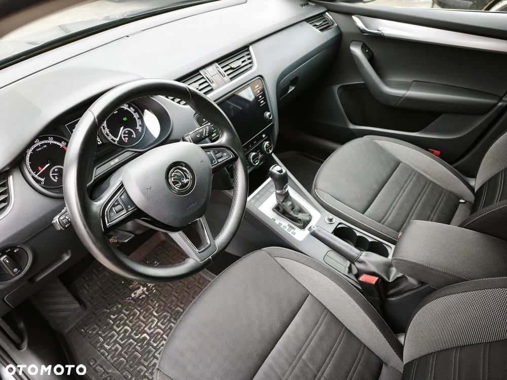 Skoda Octavia 1.4 TSI Ambition DSG - 6