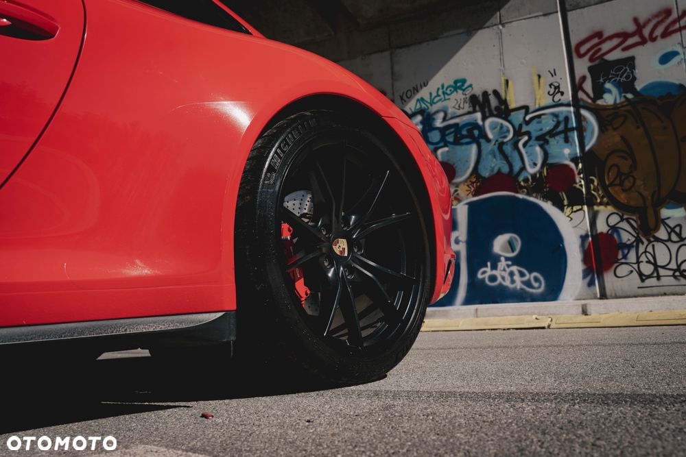 Porsche 911 Carrera 4S PDK - 15