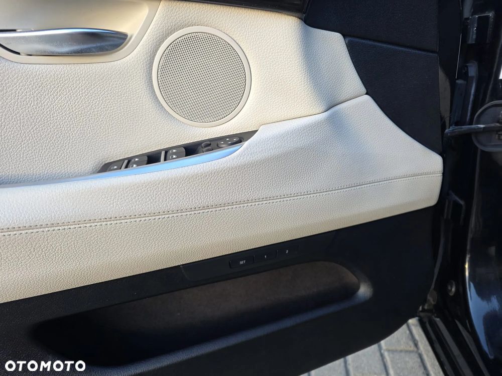 BMW 5GT 530d xDrive - 16