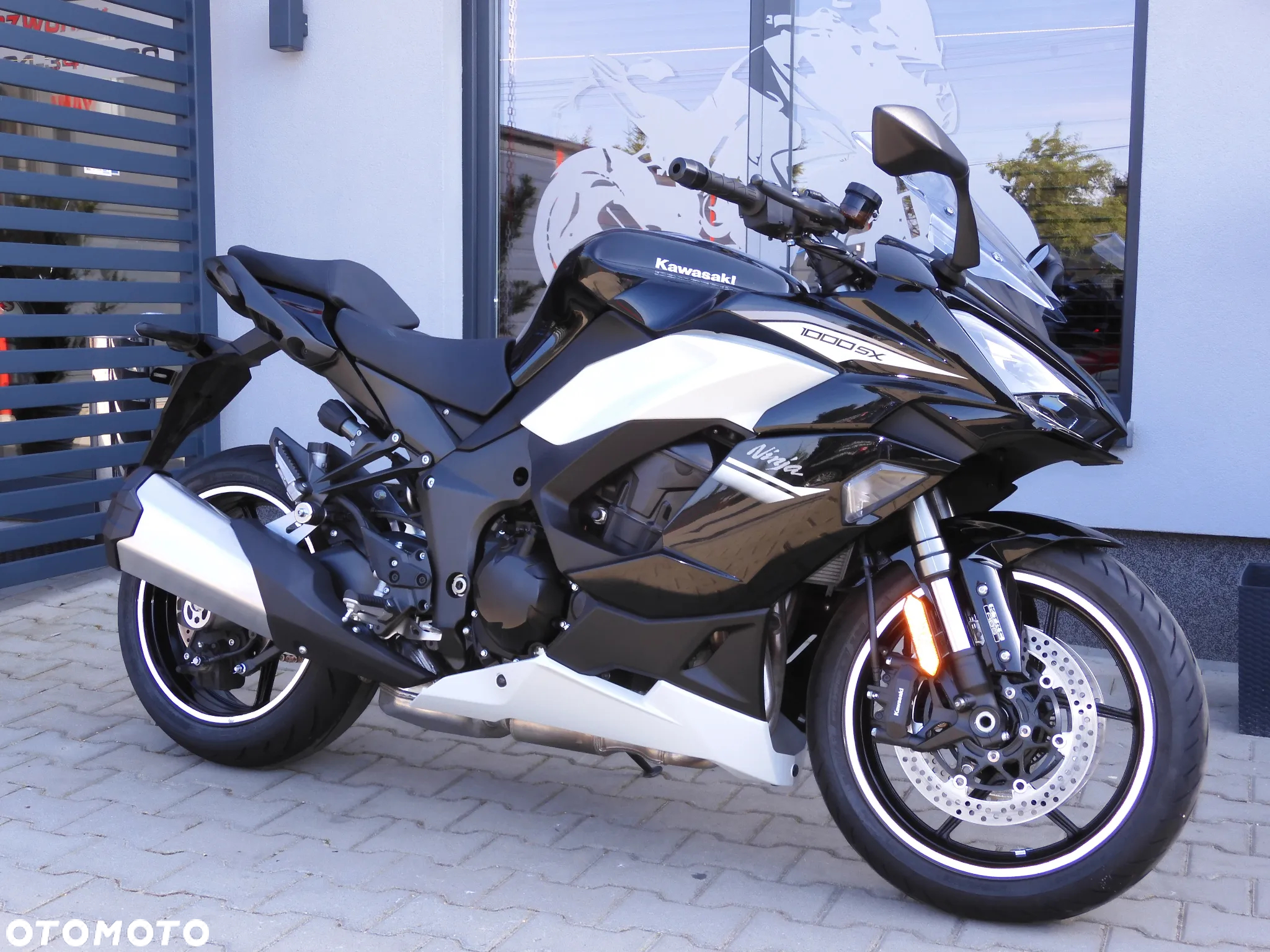 Kawasaki Ninja 1000 SX - 8