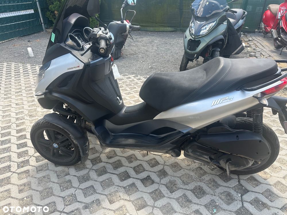 Piaggio MP-3 - 2