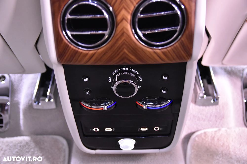 Rolls-Royce Cullinan - 28