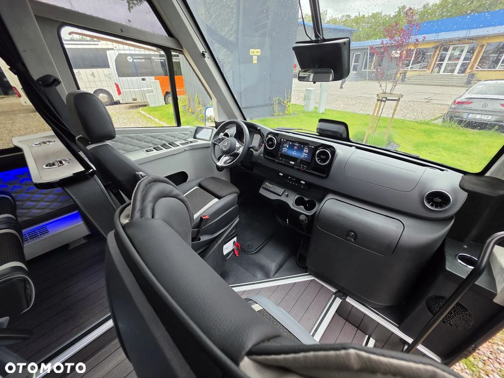 Mercedes-Benz Żak MB Sprinter 29+2 - 23