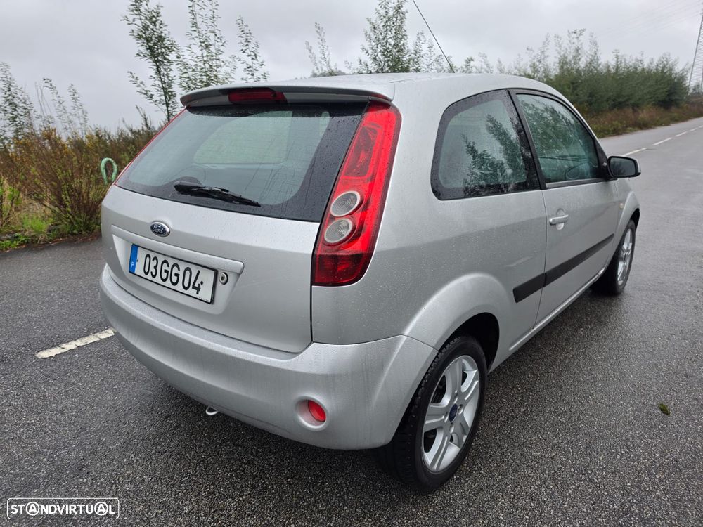 Ford Fiesta 1.4 TDCI - 2