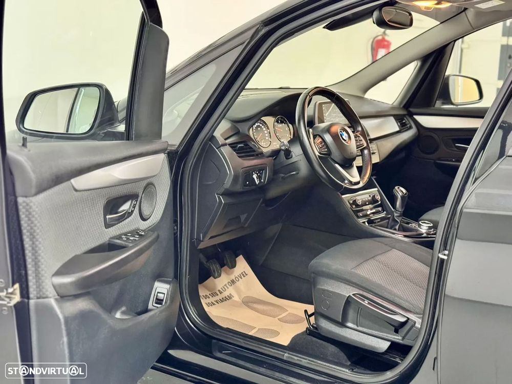 BMW 218 Gran Tourer d Sport Line - 20