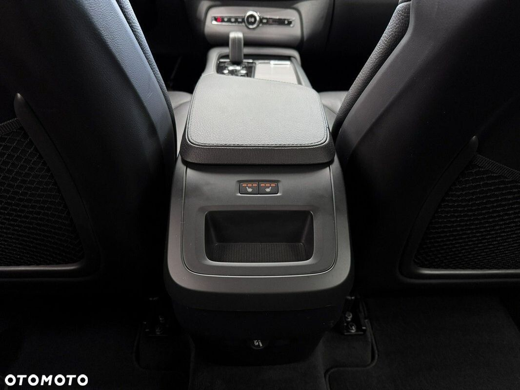 Volvo XC 90 - 17