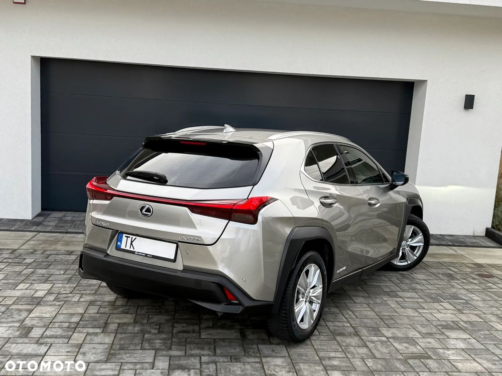 Lexus UX - 17