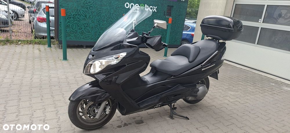 Suzuki Burgman - 11