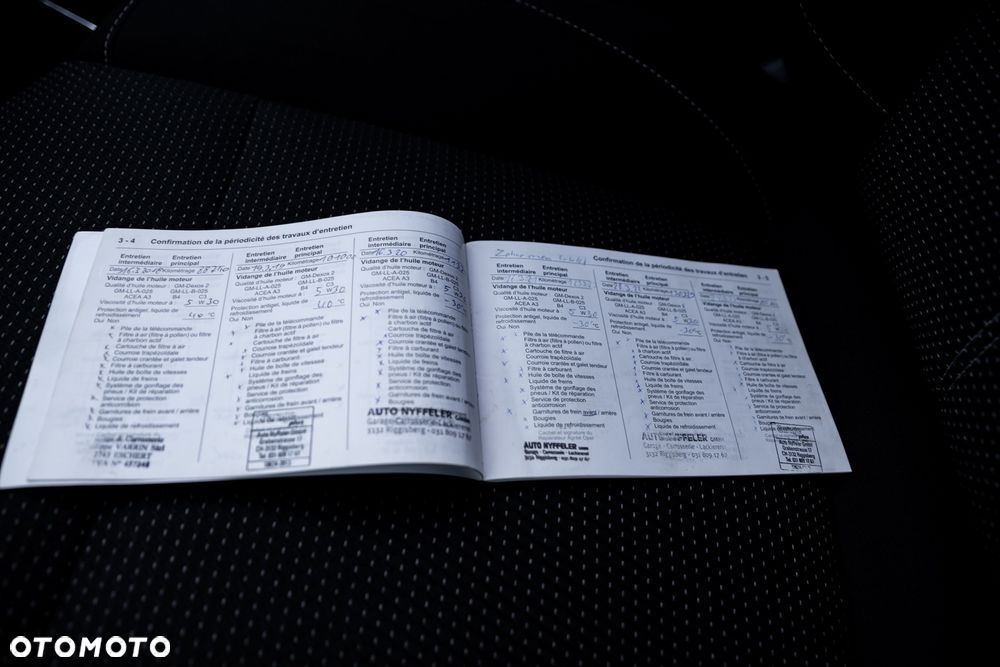 Opel Astra 1.6 Turbo Sport - 34