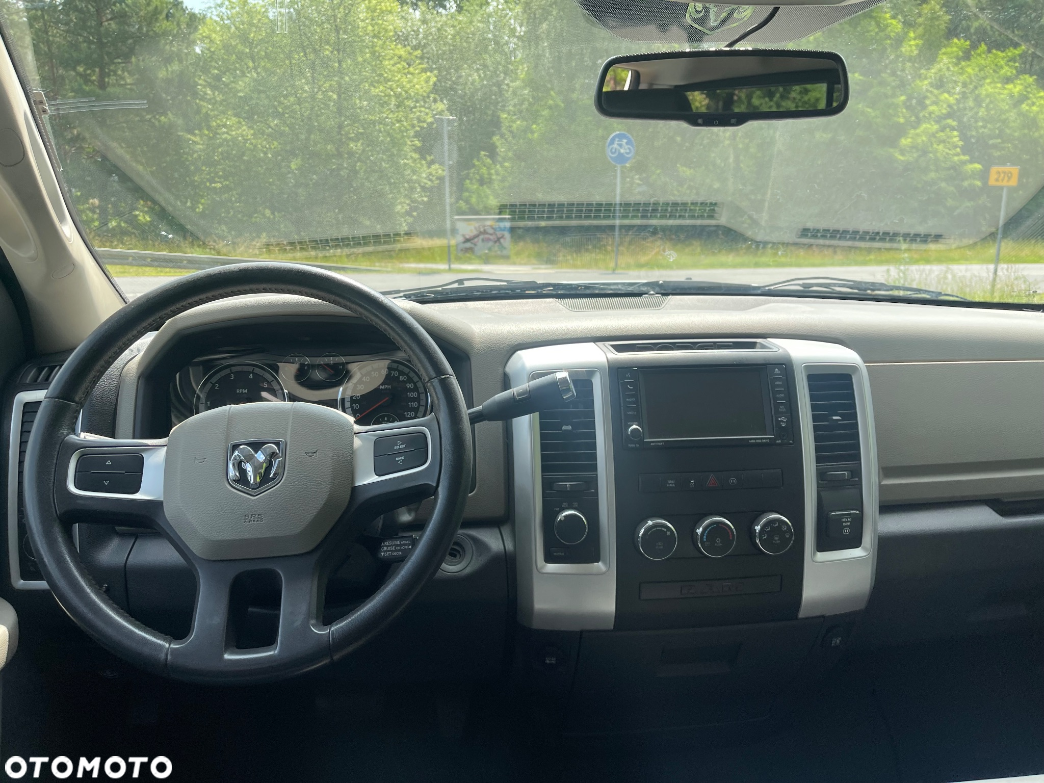 Dodge RAM 1500 5.7 4x4 - 11