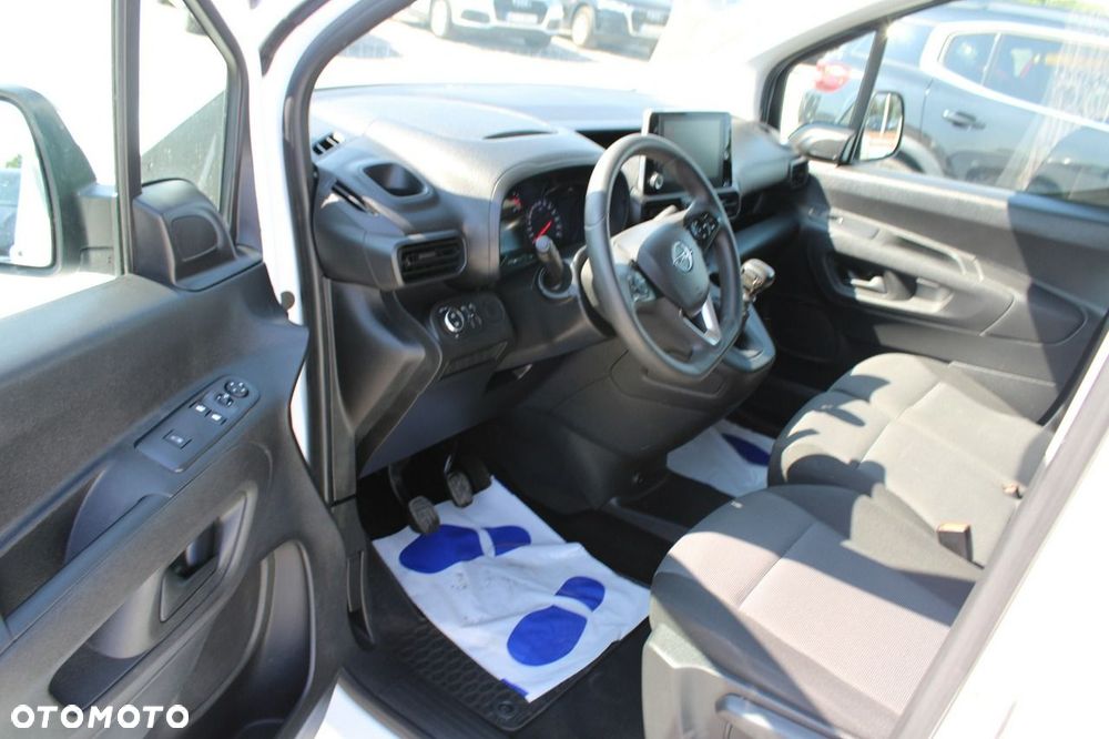 Opel Combo - 16