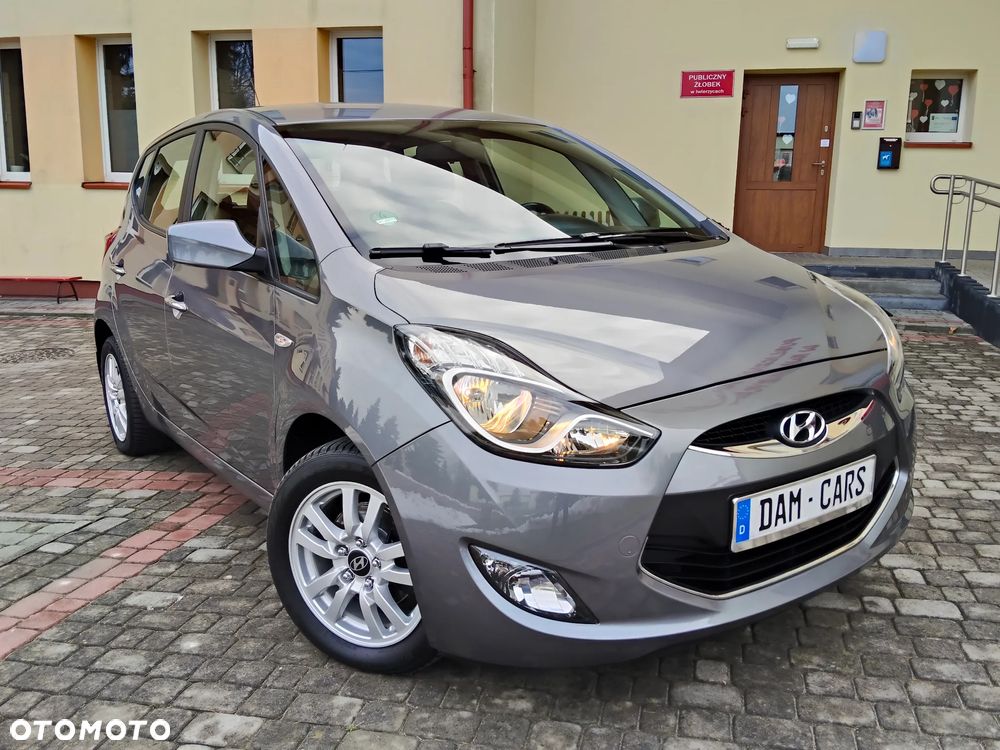 Hyundai ix20 1.4 blue YES - 18