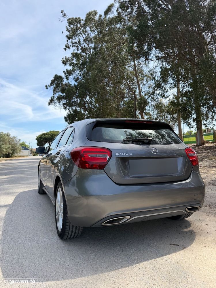 Mercedes-Benz A 180 d Urban Aut. - 4