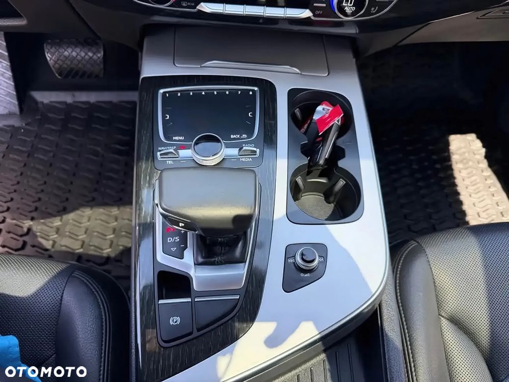 Audi Q7 3.0 TFSI Quattro Tiptronic - 10