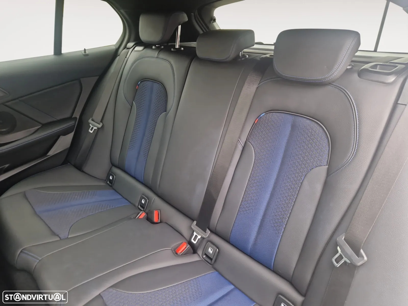 BMW 116 d Pack Desportivo M Auto - 15