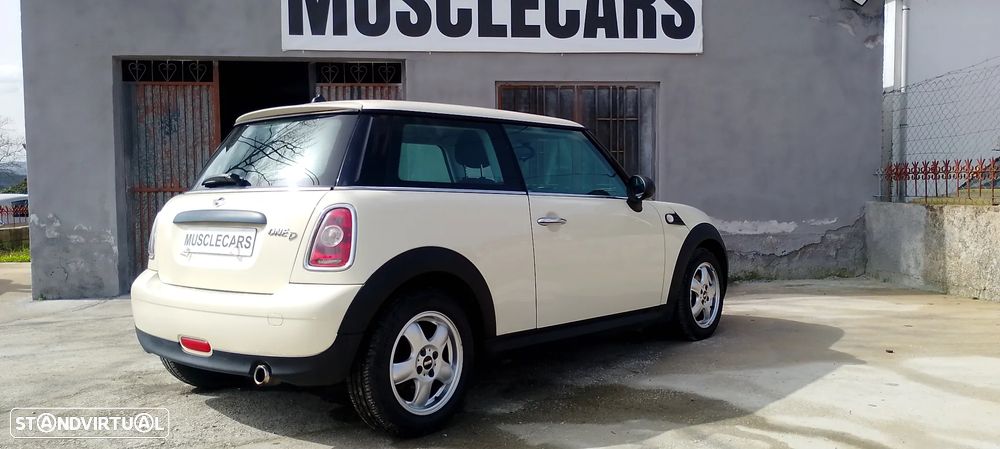 MINI 3 Portas One D - 5