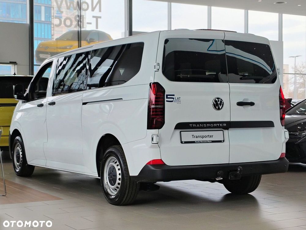 Volkswagen Transporter Transporter Kombi N1 silnik: 2,0 l TDI 150 KM / skrzynia biegów: 6-biegowa manualna rozstaw osi: 3500 mm - 4