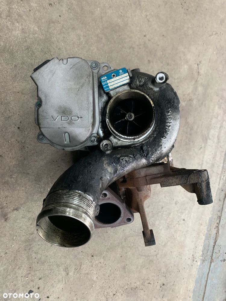 turbina turbosprężarka 059147725 059145702M A6 C6 3.0 TDI BMK do naprawy - 3