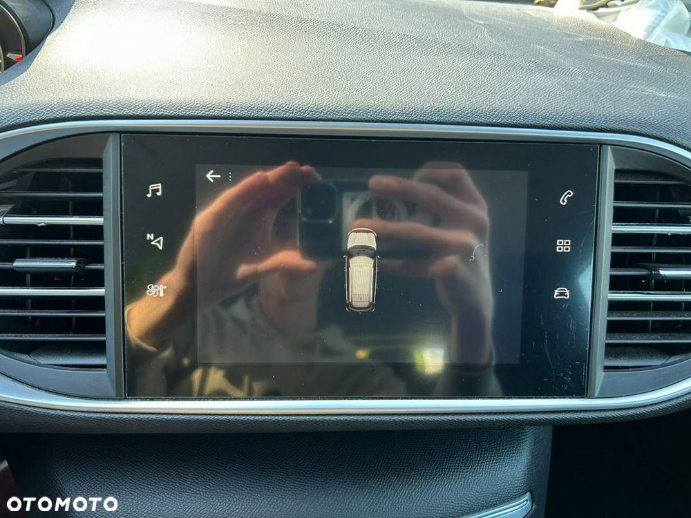 Peugeot 308 - 16