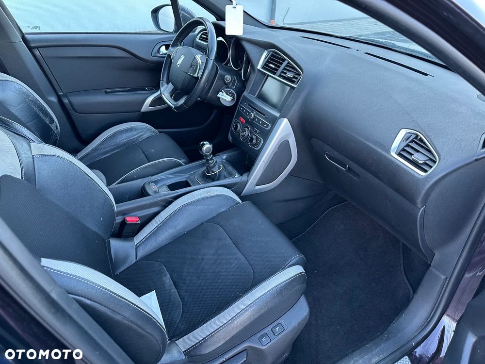 Citroën DS4 e-HDi 115 Chic - 7