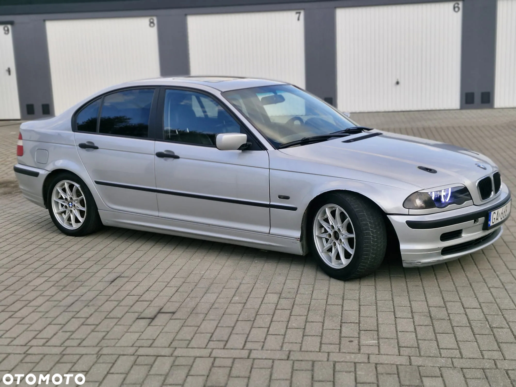BMW Seria 3 316i - 16