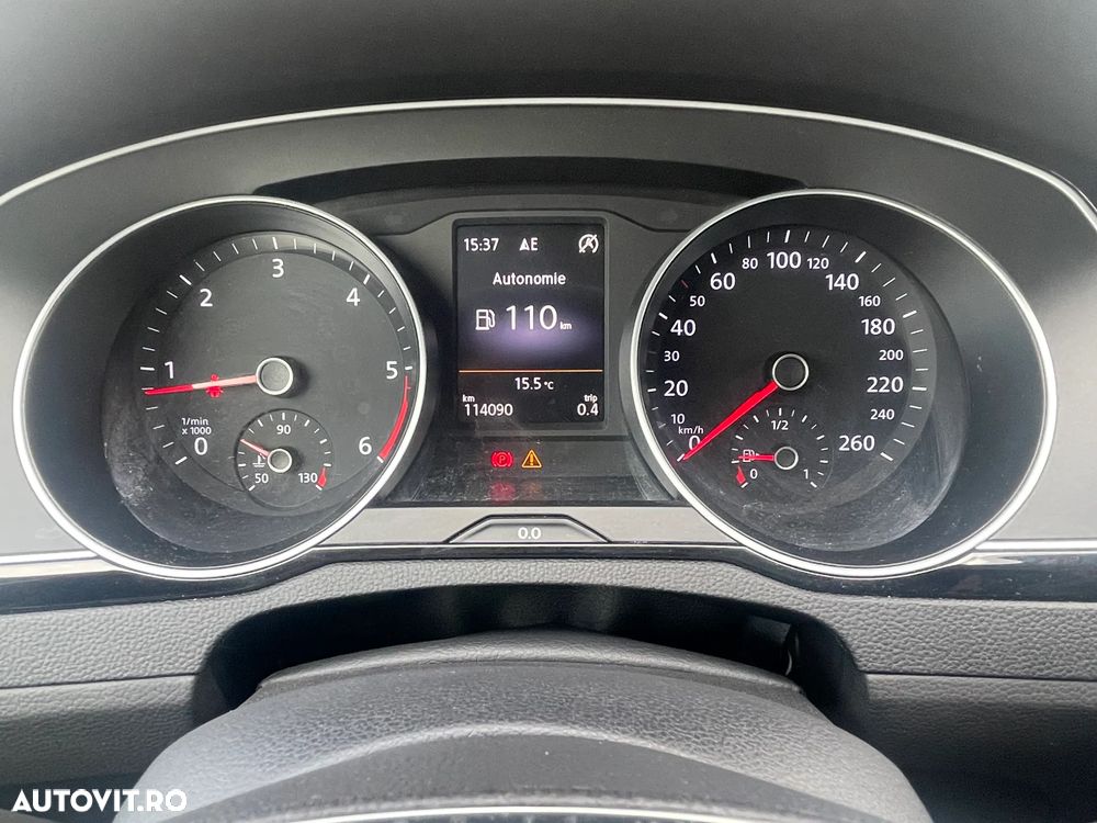 Volkswagen Passat - 15