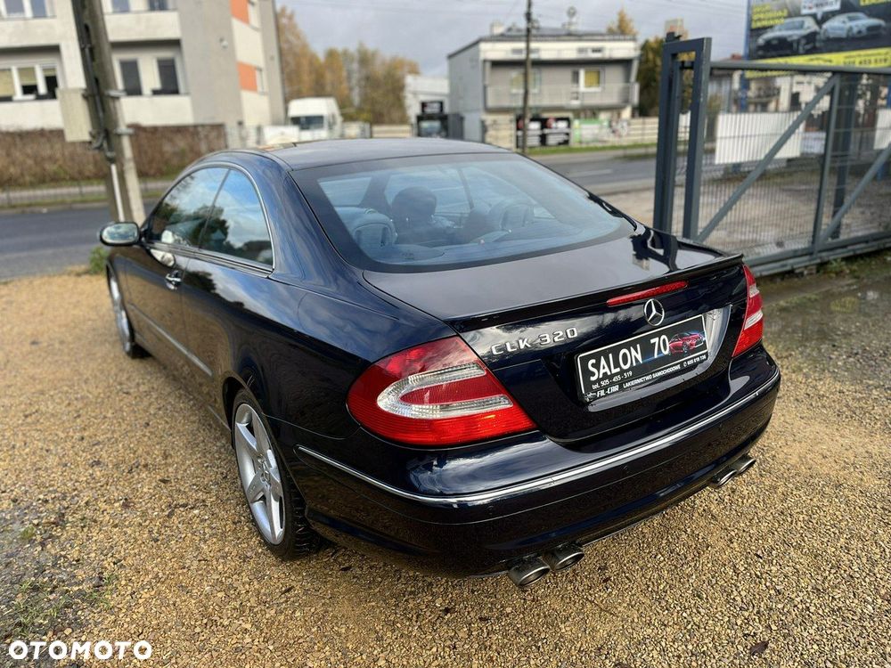 Mercedes-Benz CLK - 8