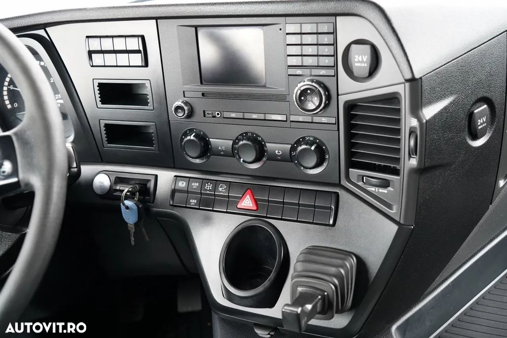 Mercedes-Benz AROCS 3243 / 8x4 / BASCULANĂ 20mc / BASCULANĂ SPATE / EURO 6 / PNEURI 100% / ÎNCĂRCARE: 19.500 KG / HIDROCLAP - 31