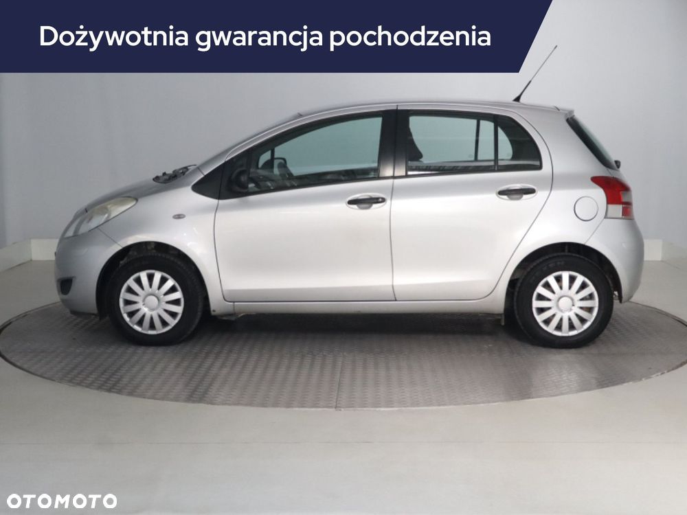 Toyota Yaris - 4