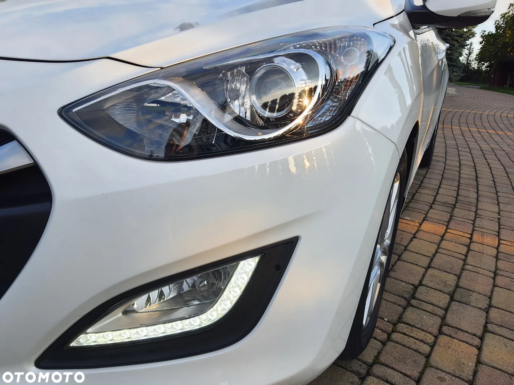 Hyundai i30 Kombi 1.6 CRDI Family+ - 17