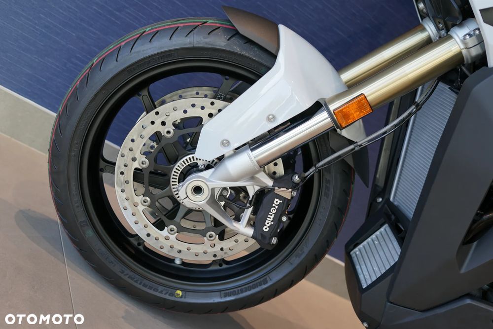 BMW XR - 29