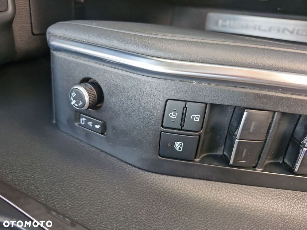 Toyota Highlander - 14