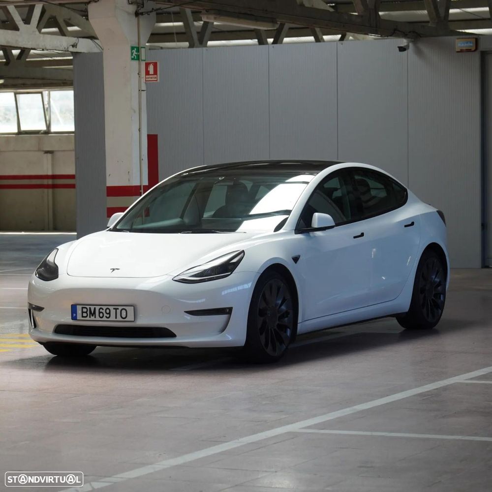 Tesla Model 3 Long Range AWD Dual Motor Performance - 4