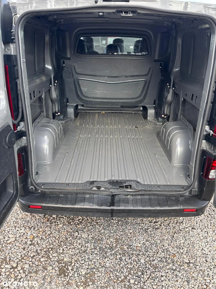 Renault TRAFIC - 10