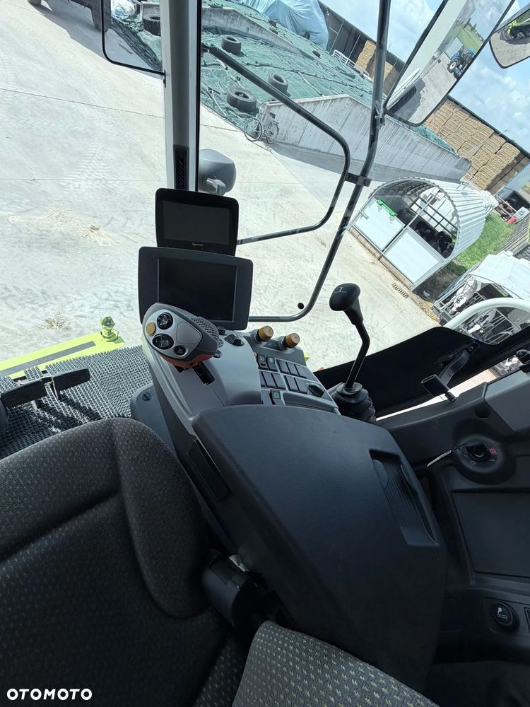 Claas TUCANO 440 - 9