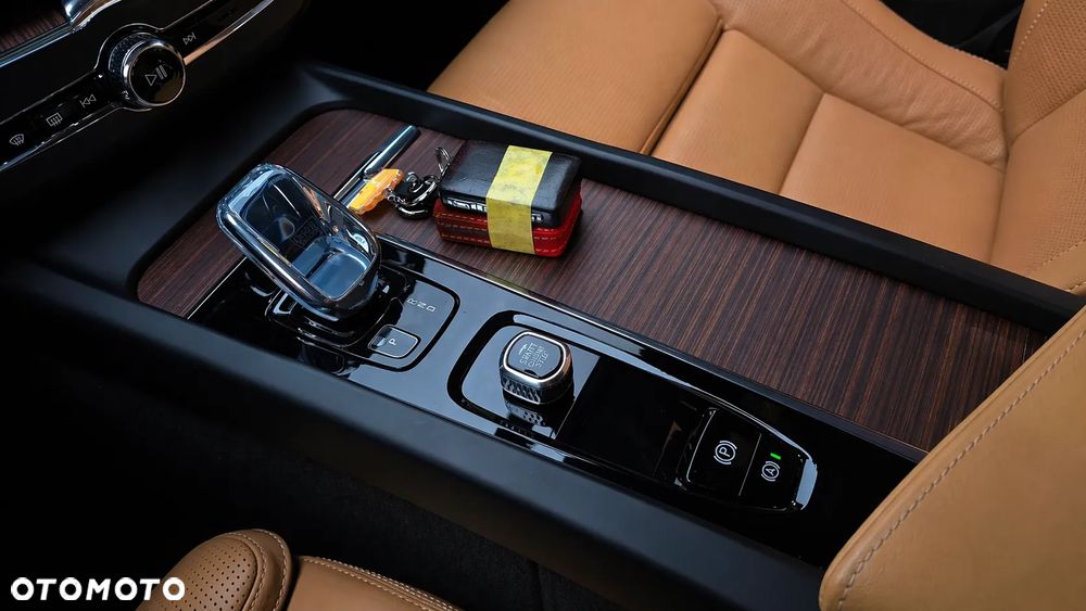 Volvo XC 60 B5 B AWD Geartronic Inscription - 9